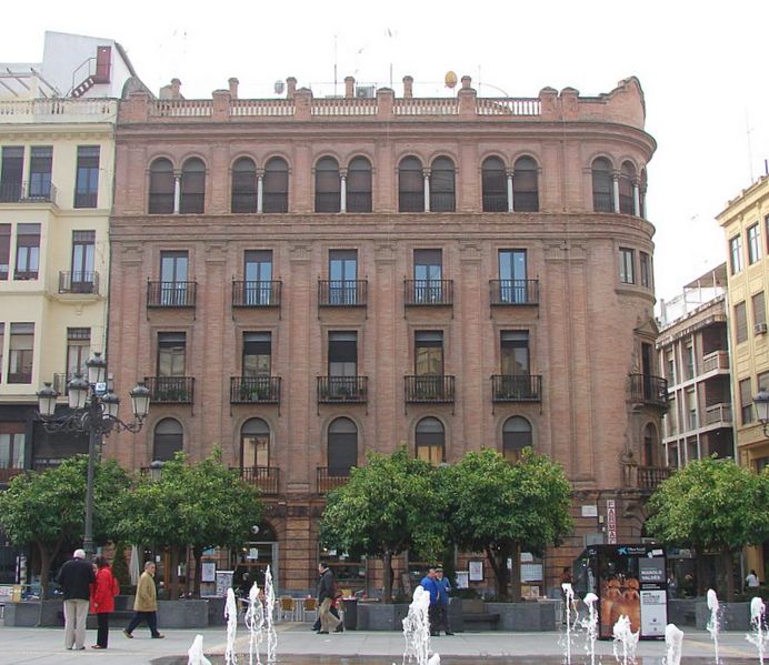 Archivo:Edificio siena cordoba.jpg